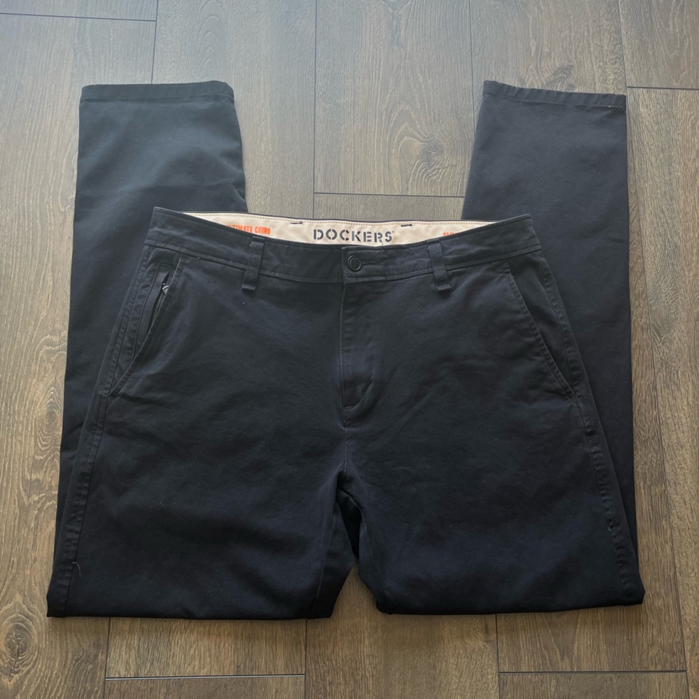 NWOT Dockers Chino Pants